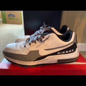 Nike air max. Men’s size 10.5